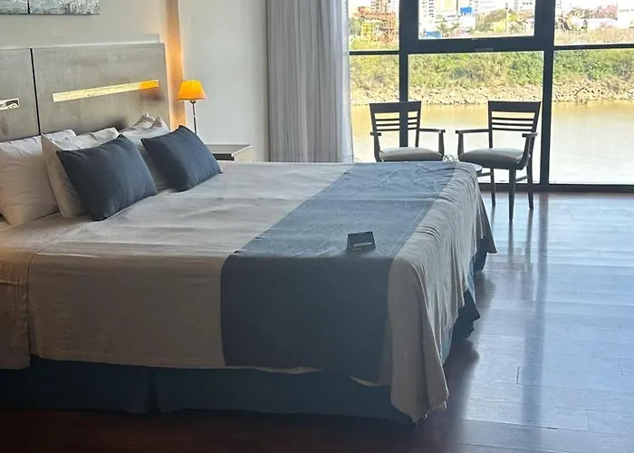 Puerto Amarras Hotel & Suites